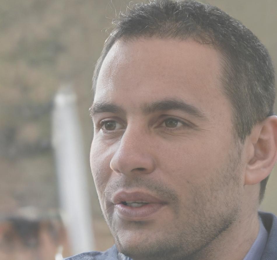 Portrait de Matthieu Dubois, analyste financier senior